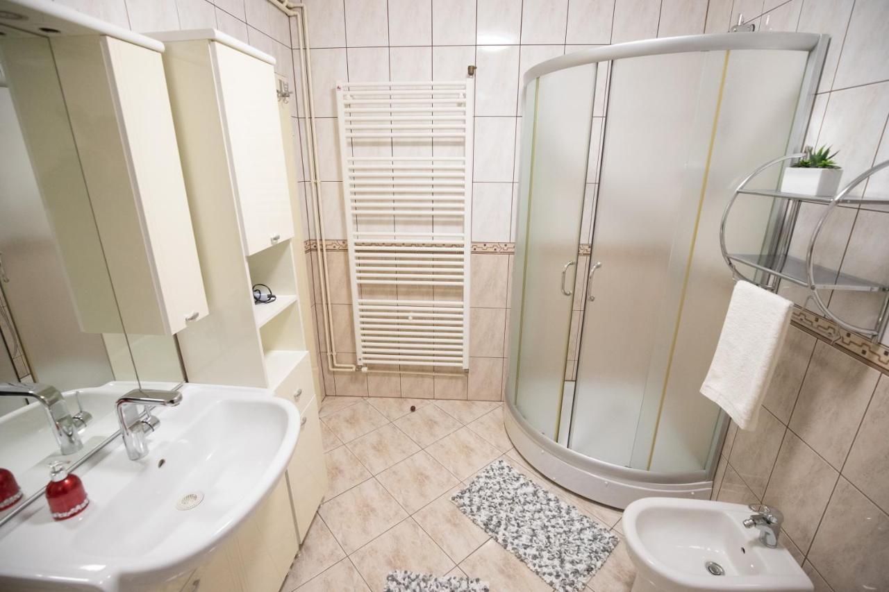 Apartman Excellent - Kuca Za Odmor U Zupanji -Natkriveno Parkirno Mjesto Жупаня Экстерьер фото